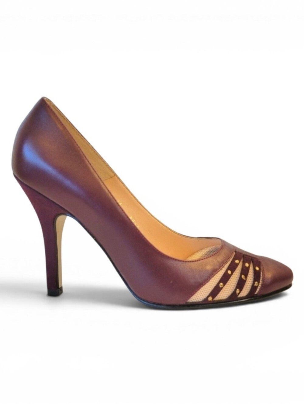 Retro ANDREA burgundy pumps with gold detail